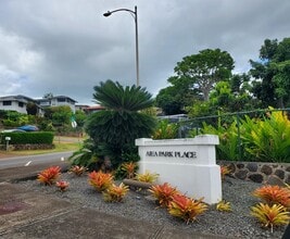 Building Photo - 99-844-844 Holoai St