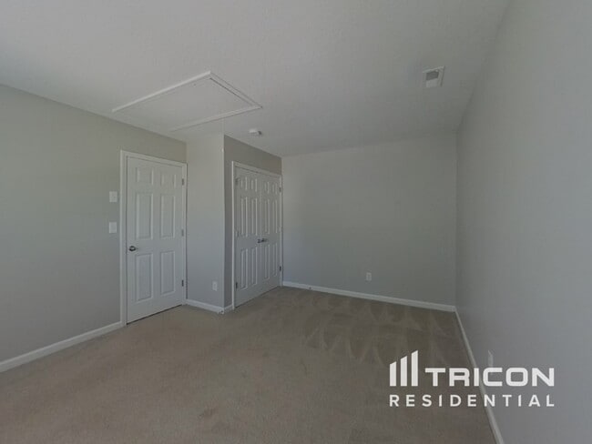 Building Photo - 412 Bent Leaf Ct