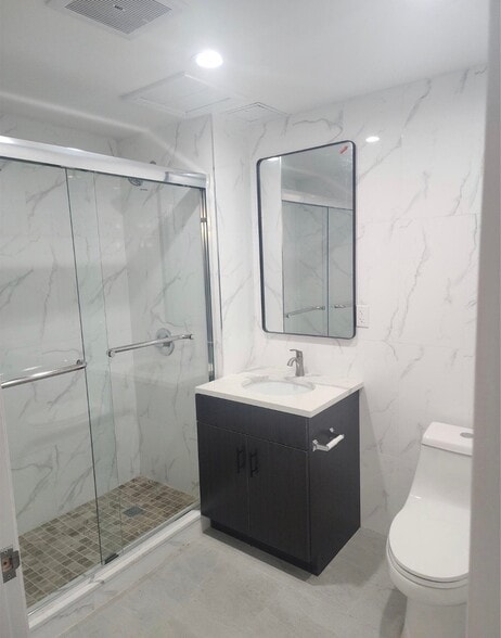 Building Photo - 97-30-9764 64th Ave