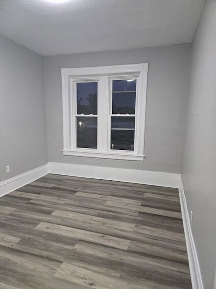 Building Photo - 123 Walnut St