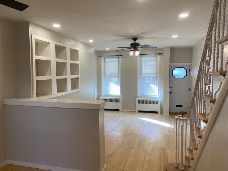 Living Room - 3145 Almond St