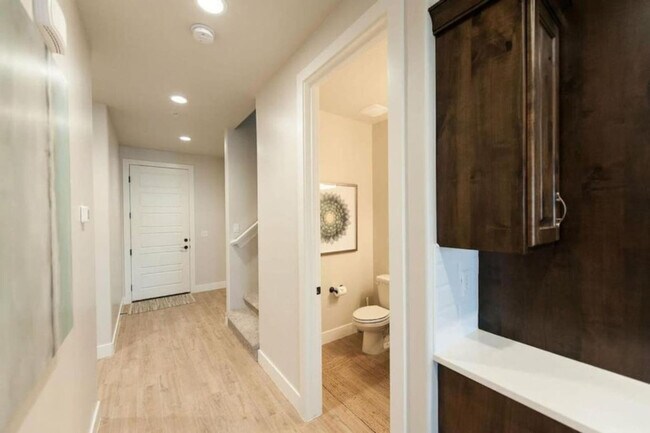 Building Photo - 2249 N Coral Canyon Blvd