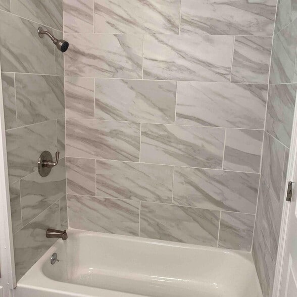 Building Photo - 111 Spruce Ave