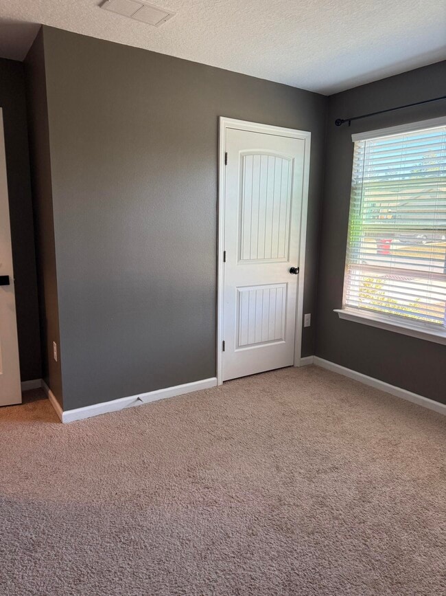 Building Photo - 351 Merlin Ct