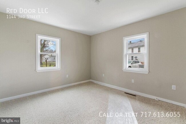 Building Photo - 1144 3rd St