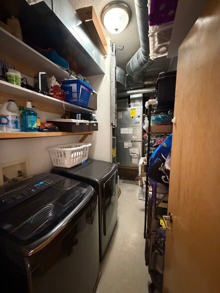 Building Photo - 523 S 9th St