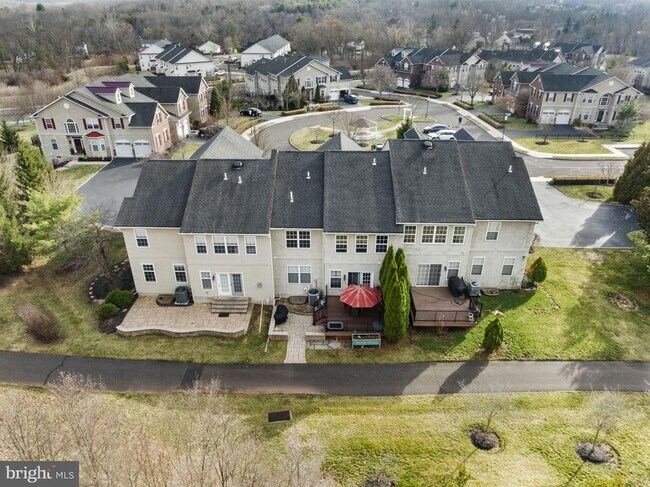Building Photo - 2143 Eastport Way