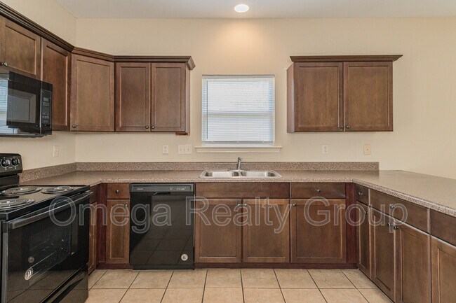 Building Photo - 1020 Washington Dr