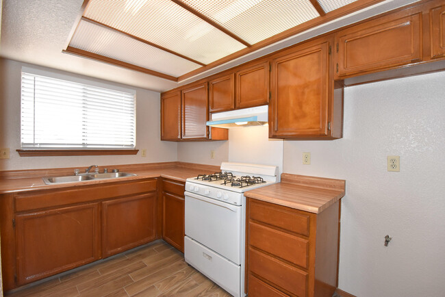 Building Photo - 11234 Red Hawk Ln