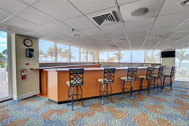 Building Photo - 1010 S Ocean Blvd