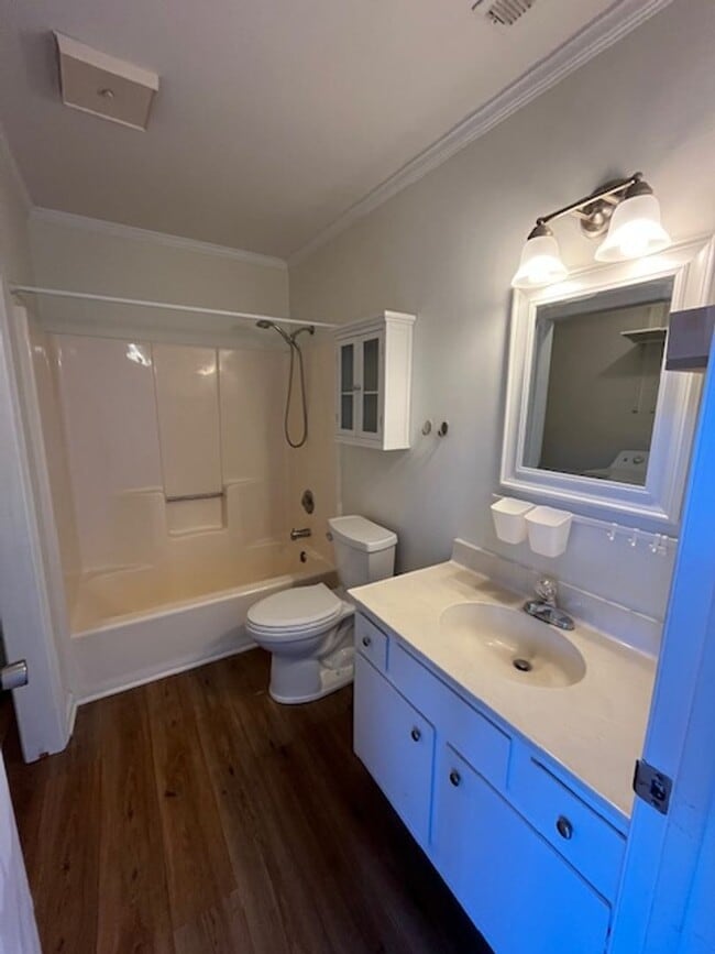 Building Photo - 2548 Flint Dr