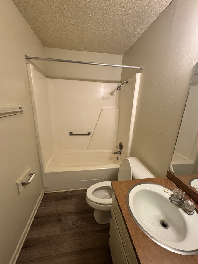 Building Photo - 205 Daniels St. -Midland City, AL 36350 Apartment