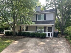 Building Photo - 32 Huntsfield Dr