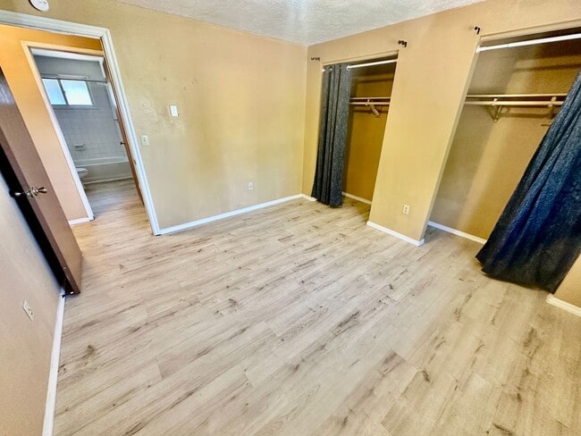 Building Photo - New on the Market!