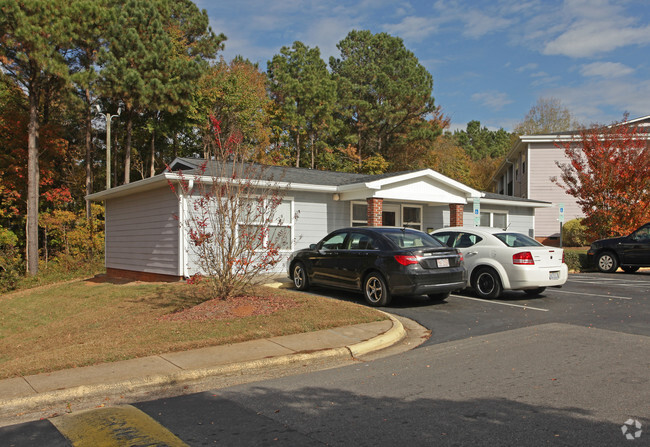 Building Photo - Oak Hill Apartments