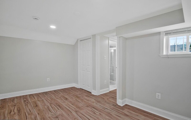 Building Photo - 2201 N Pulaski St