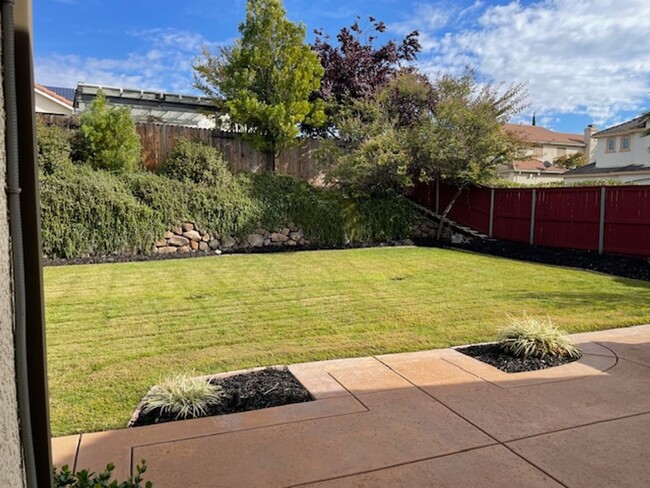 Building Photo - BEAUTIFUL ROCKLIN HOME!