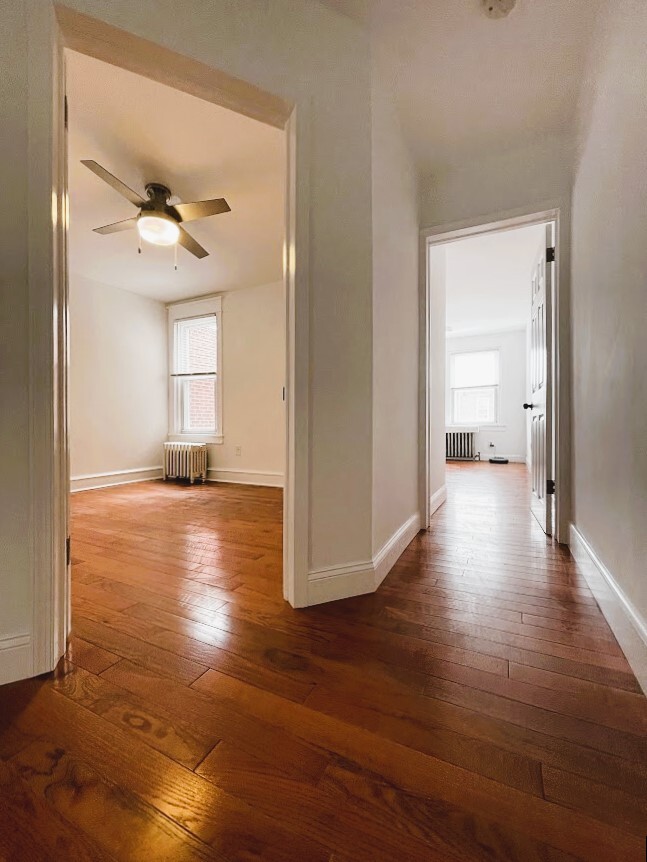 New oakwood floor, fresh paint, new doors and ceiling fans - 672 Wendover St