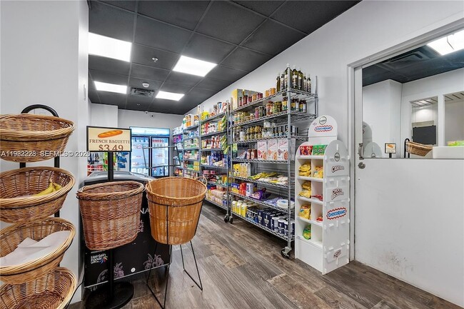 Building Photo - 780 NE 69th St