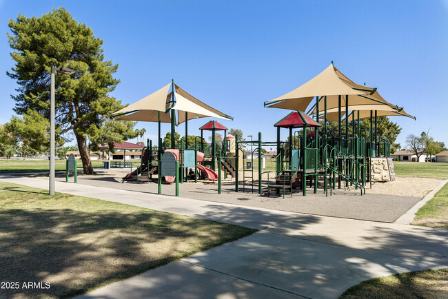 Building Photo - 15218 N 37th Ave