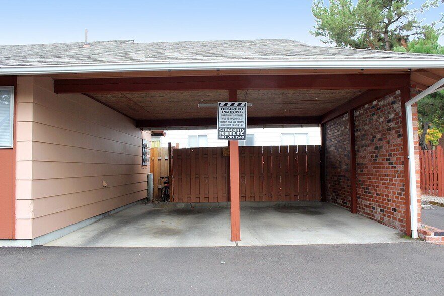 Building Photo - 2639-2639 SE 119th Ave