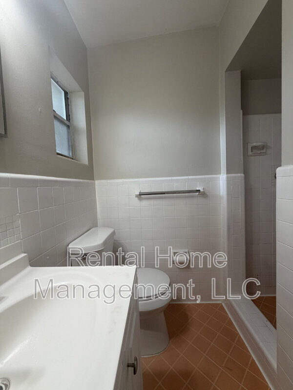 Building Photo - 503 Shannon Rd