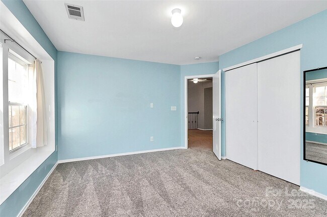 Building Photo - 15611 Normans Landing Dr