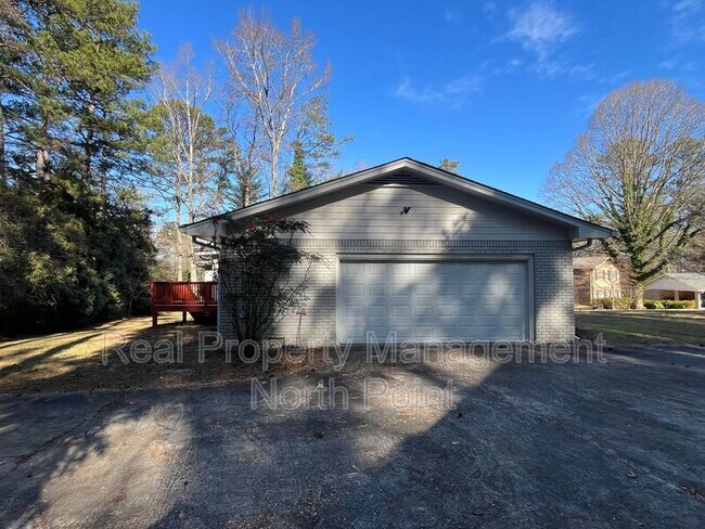 Building Photo - 3434 Palace Ct