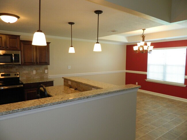 Building Photo - 7018 Summerton Dr