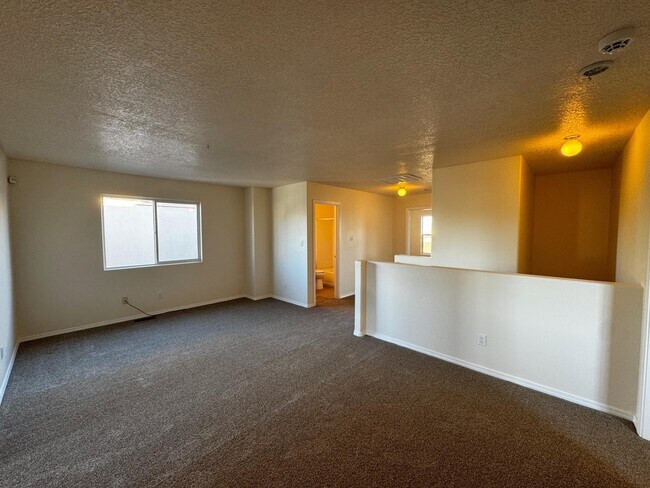 Building Photo - 8300 Bluffs Edge Pl NW