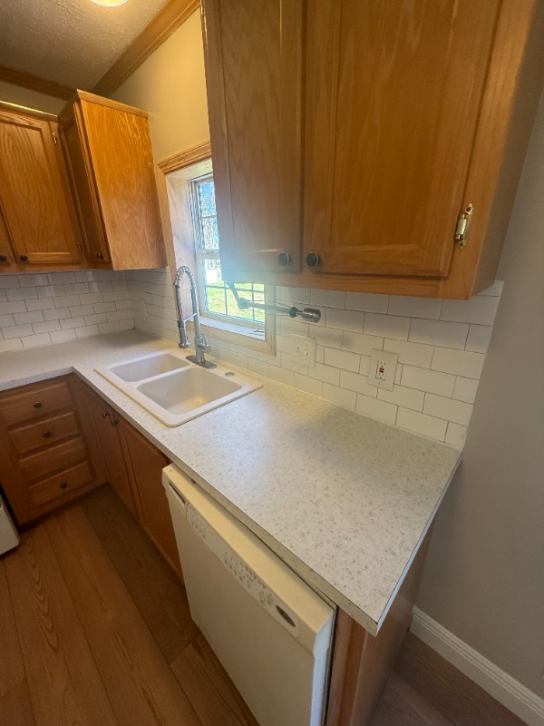 Building Photo - 1561 Maryan Ave