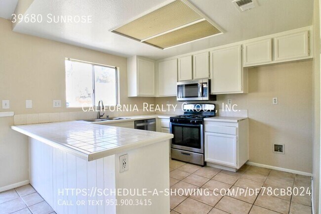 Building Photo - 39680 Sunrose-