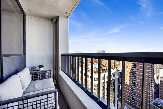 Building Photo - 1030 N State St