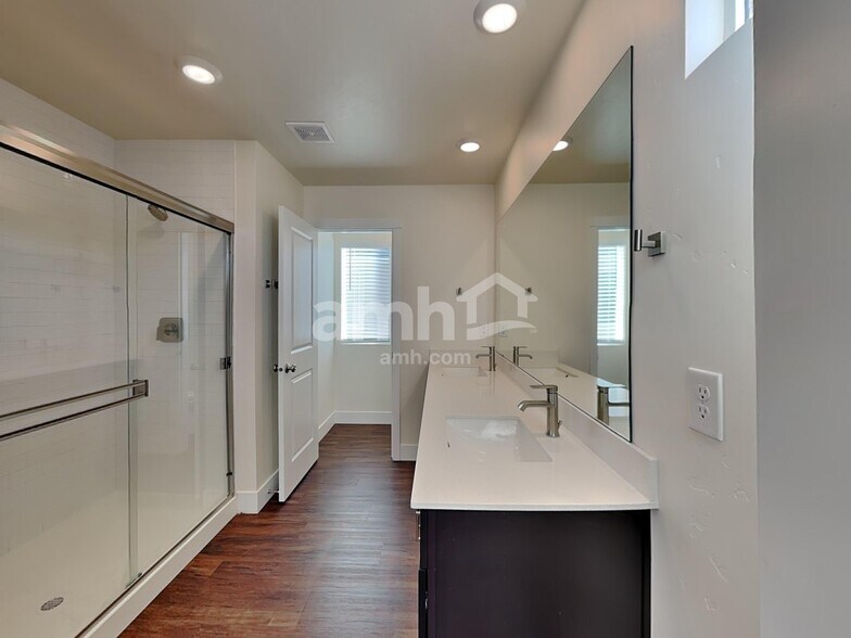 Building Photo - 6683 W Achievement St