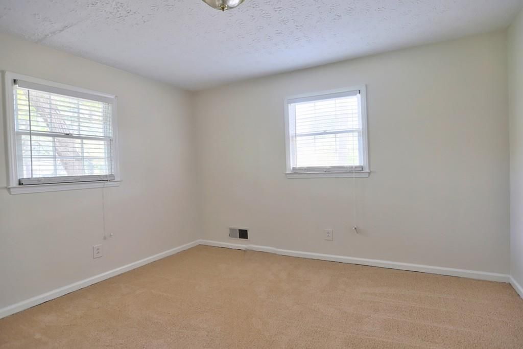 Building Photo - 2640 Tritt Ln