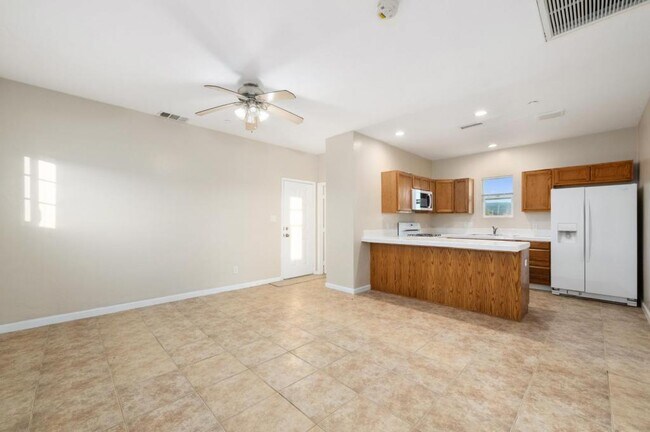 Building Photo - 45433 Witten Dr
