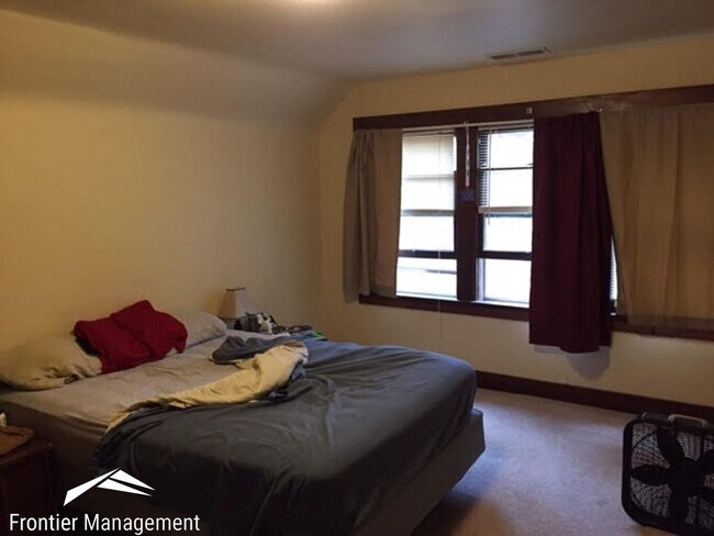 Building Photo - 1020 Leavenworth St