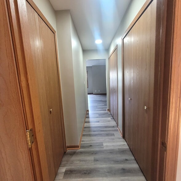 Building Photo - 156 Castlewood Ct