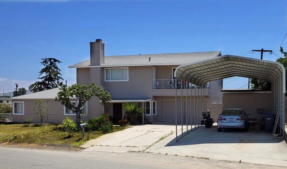 Building Photo - 1785 Dayton Dr