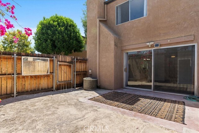 Building Photo - 162 Tamarisk St