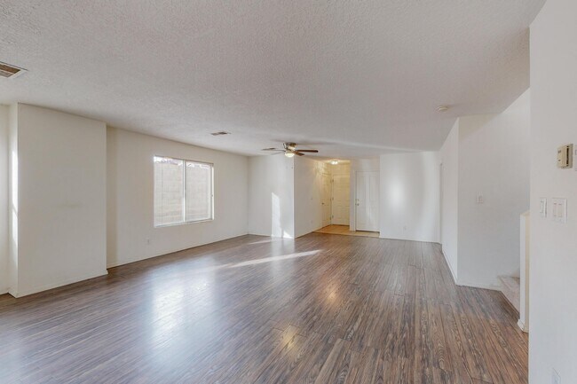 Building Photo - 6056 Malpais Park Ave NW