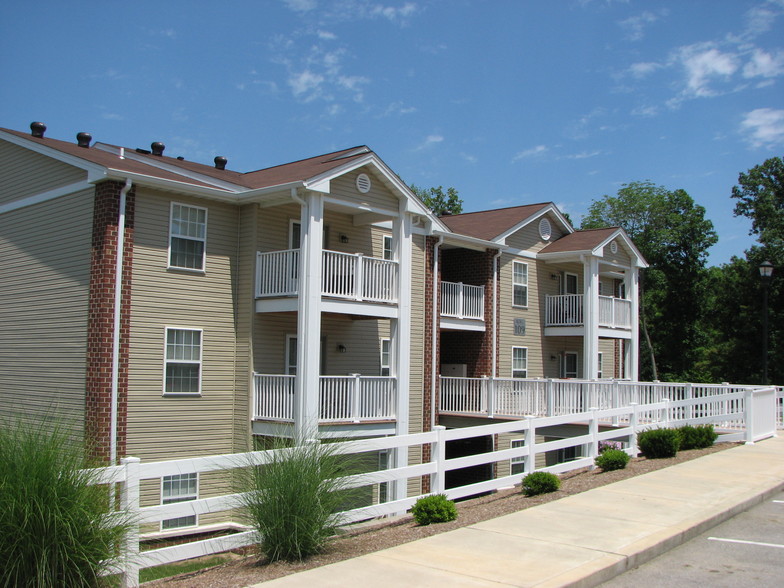 Primary Photo - Summit Valley Apartments