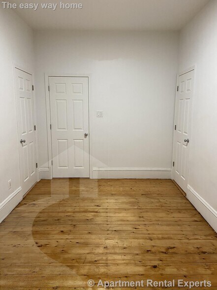 Building Photo - 252 Windsor St