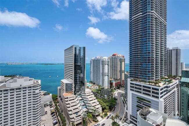 Building Photo - 951 Brickell Ave