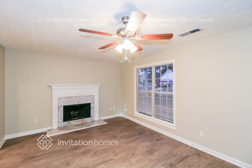 Building Photo - 1807 Summit Creek Way