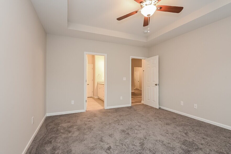 Building Photo - 19 Celtic Ct