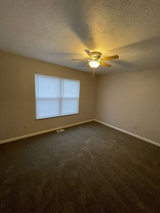 Building Photo - 2840 Rand Ln