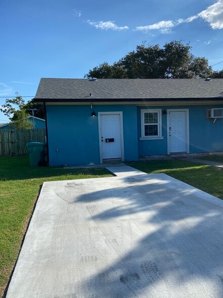 Primary Photo - 407 W Stoddard Ave