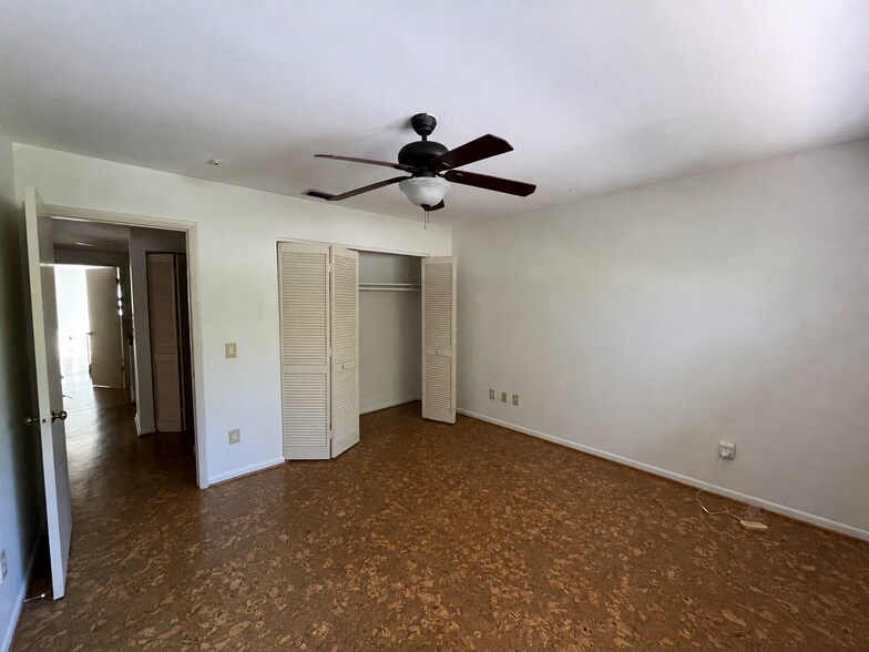 Building Photo - 6050 River Trace Rd