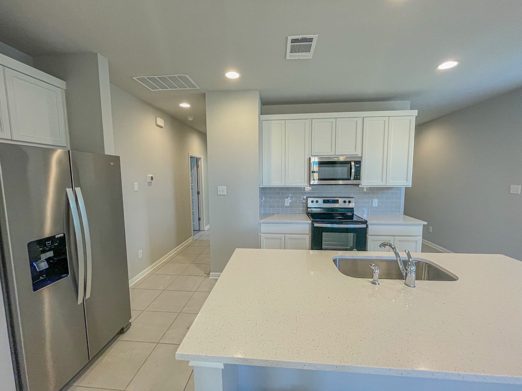 Building Photo - 465 Unforgiven Ln